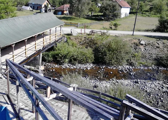 شقة Skulova Vodenica