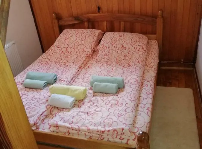 Skulova Vodenica موكرا غورا